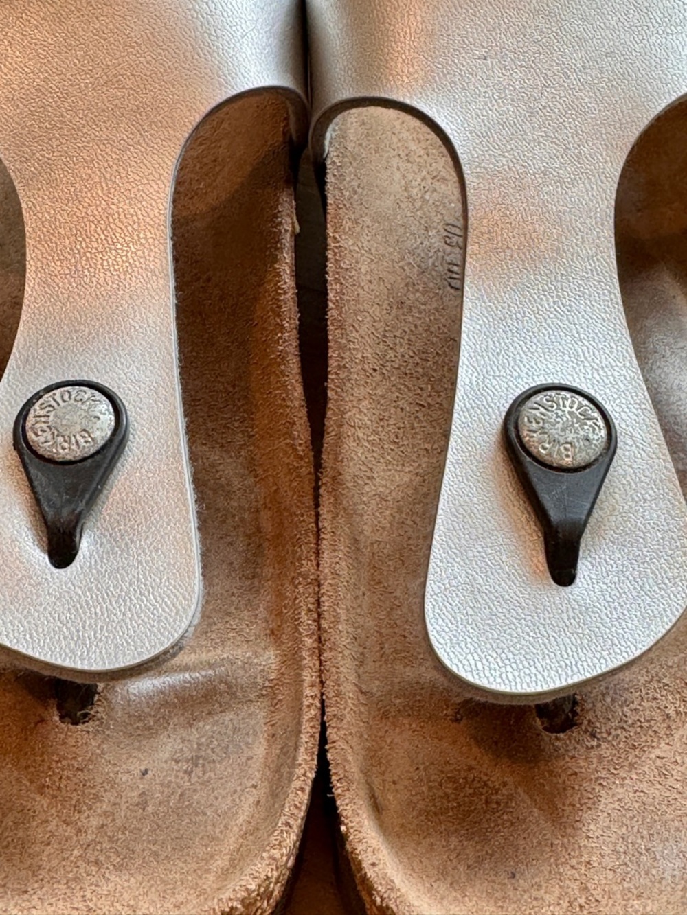 Birkenstock Gizeh Sandals Silver Single Strap Cork Footbed Women 10 EU 41 Narrow - Picture 4 of 13